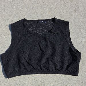 MOD-EST T Women's Crop Sheer Lace Size Xl / 1xl